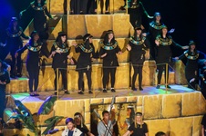 Enlarge photo 828