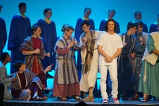 Enlarge photo 353