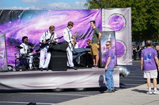 Enlarge photo 423