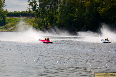 Enlarge photo 77