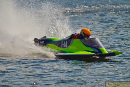 Enlarge photo 550