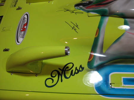Enlarge photo 528