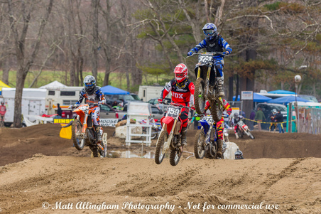 Enlarge photo 883
