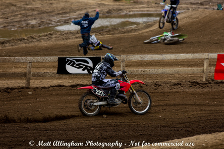 Enlarge photo 946