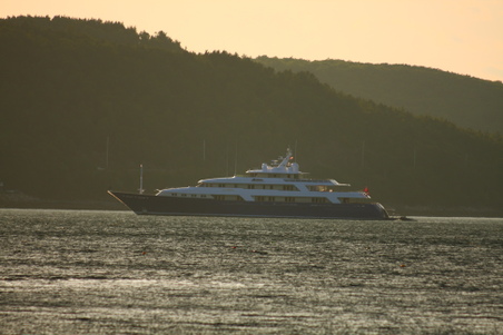 Enlarge photo 64