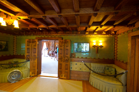 Enlarge photo 54