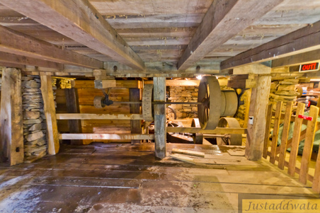 Enlarge photo 13