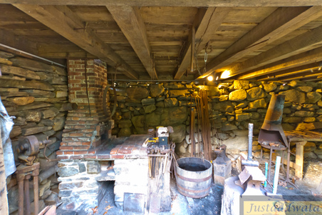 Enlarge photo 26