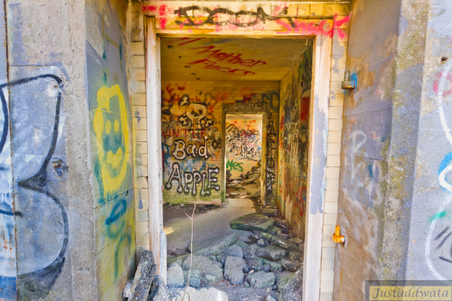 Enlarge photo 23
