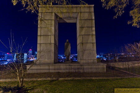 Enlarge photo 47