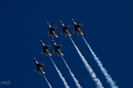 Enlarge photo 747