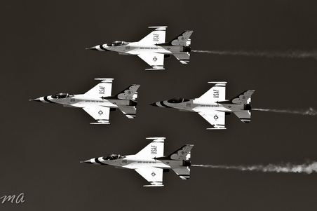 Enlarge photo 35