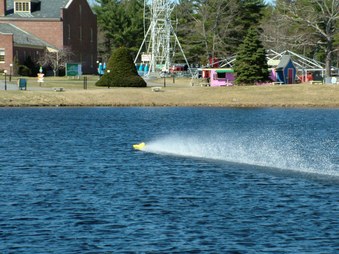Enlarge photo 910