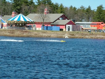 Enlarge photo 932