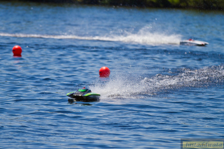 Enlarge photo 657