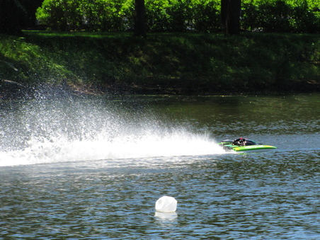 Enlarge photo 83