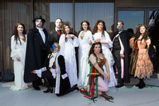 Enlarge photo 23