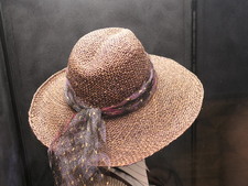 Enlarge photo 40