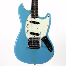1966 Fender Mustang Daphne Blue w case