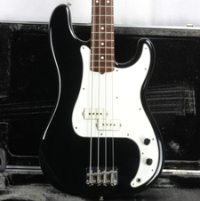 1982 Fender P-Bass Black