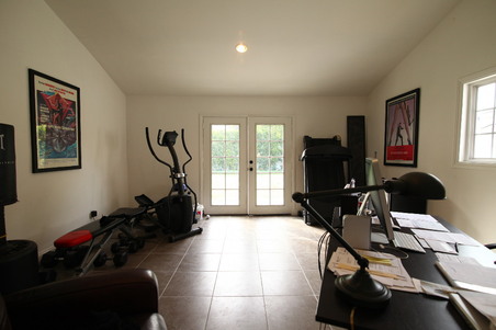 Enlarge photo 89