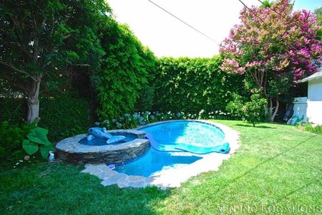 Enlarge photo 32