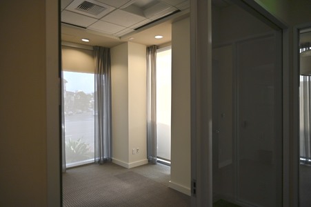 Enlarge photo 17