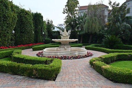 Enlarge photo 2