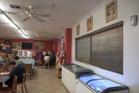 Enlarge photo 53