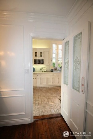 Enlarge photo 51