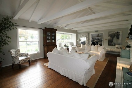 Enlarge photo 56