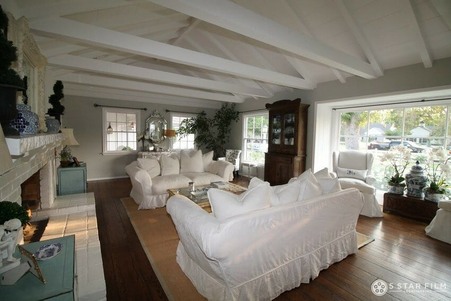 Enlarge photo 63