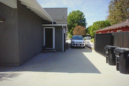 Enlarge photo 83