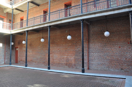 Enlarge photo 24