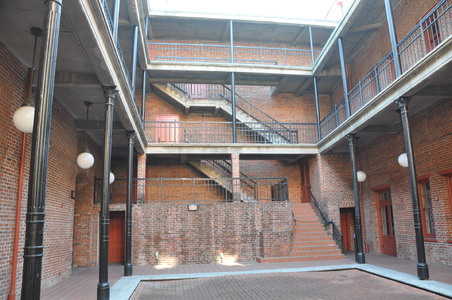 Enlarge photo 41