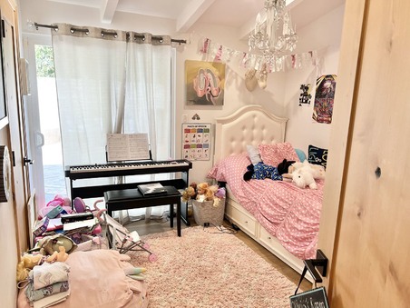 Enlarge photo 18