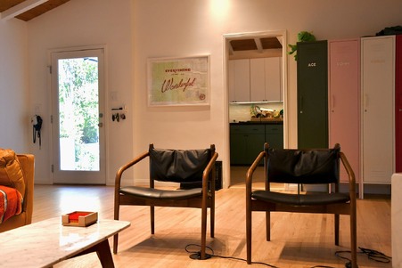 Enlarge photo 16