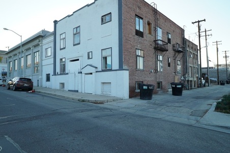 Enlarge photo 46