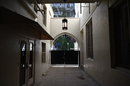 Enlarge photo 23
