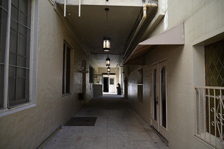 Enlarge photo 24