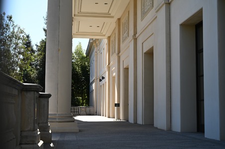Enlarge photo 13