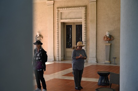 Enlarge photo 54