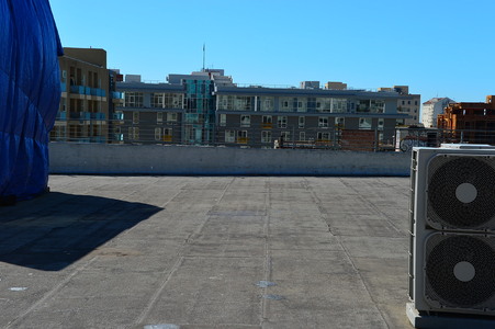 Enlarge photo 13