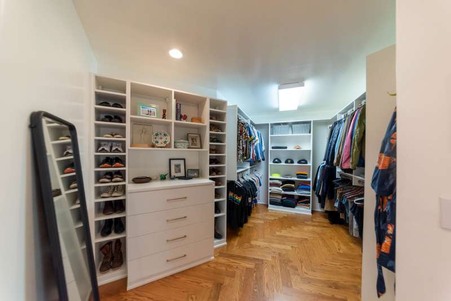 Enlarge photo 54