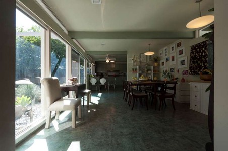 Enlarge photo 25