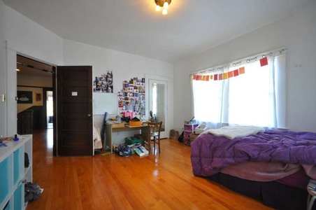 Enlarge photo 64