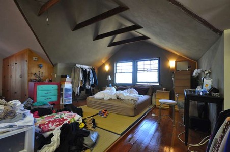 Enlarge photo 86