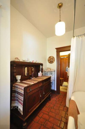 Enlarge photo 63