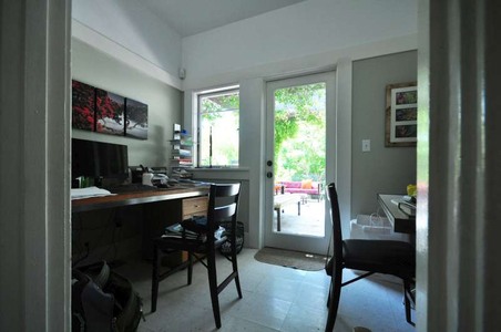 Enlarge photo 32