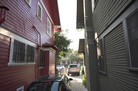 Enlarge photo 71